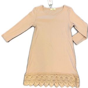 Beige long sleeve basic dress with lace trim